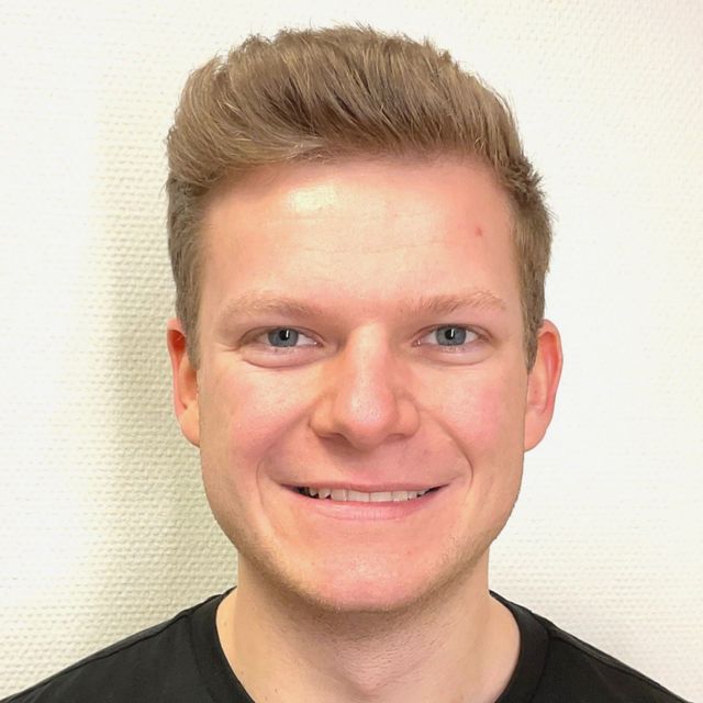 Lukas B.